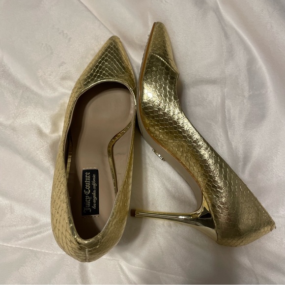 Gold Juicy Couture size 8 heels - Picture 2 of 5